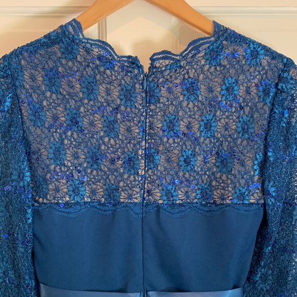 Petite Alex Evenings, blue, formal dress size 4P. - Picture 6 of 14